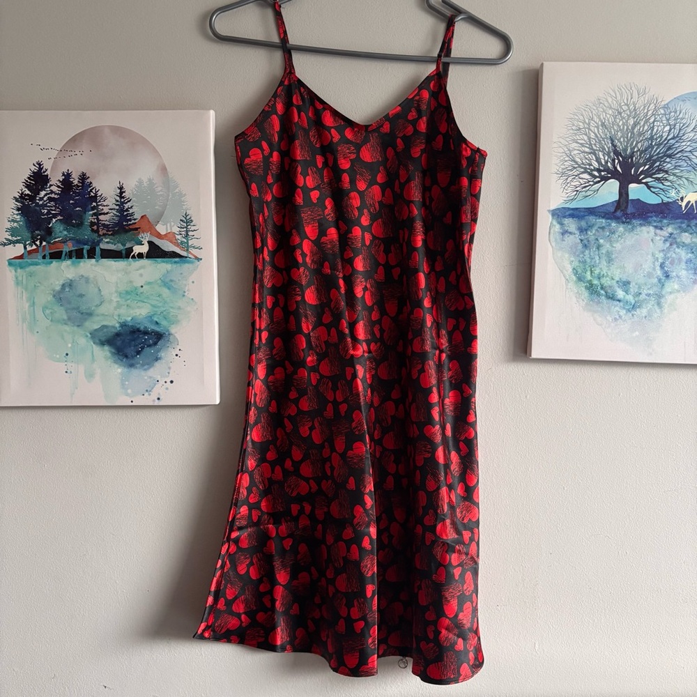 La Vie en Rose Nightโ Gown Heart Pattern Red and Black Medium